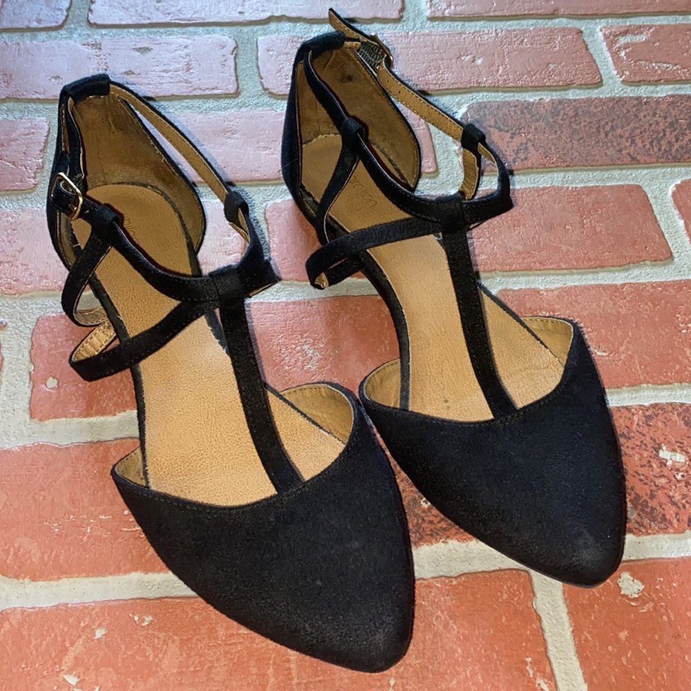 Xhiliration black suede pointed strappy sandals